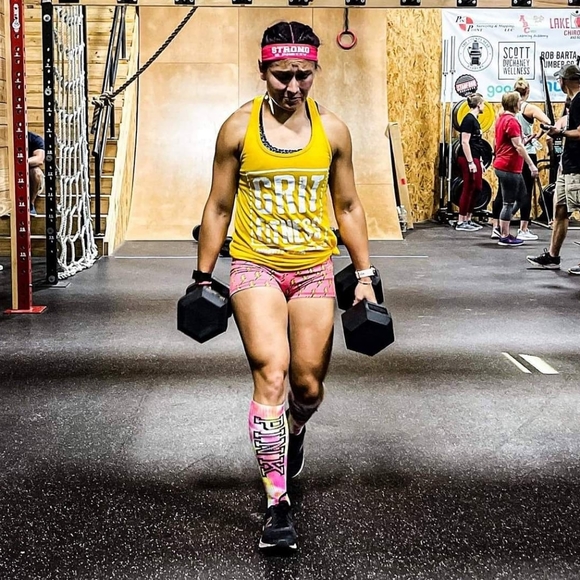 Meet your Posher, Alyssa - Picture 3 of 7